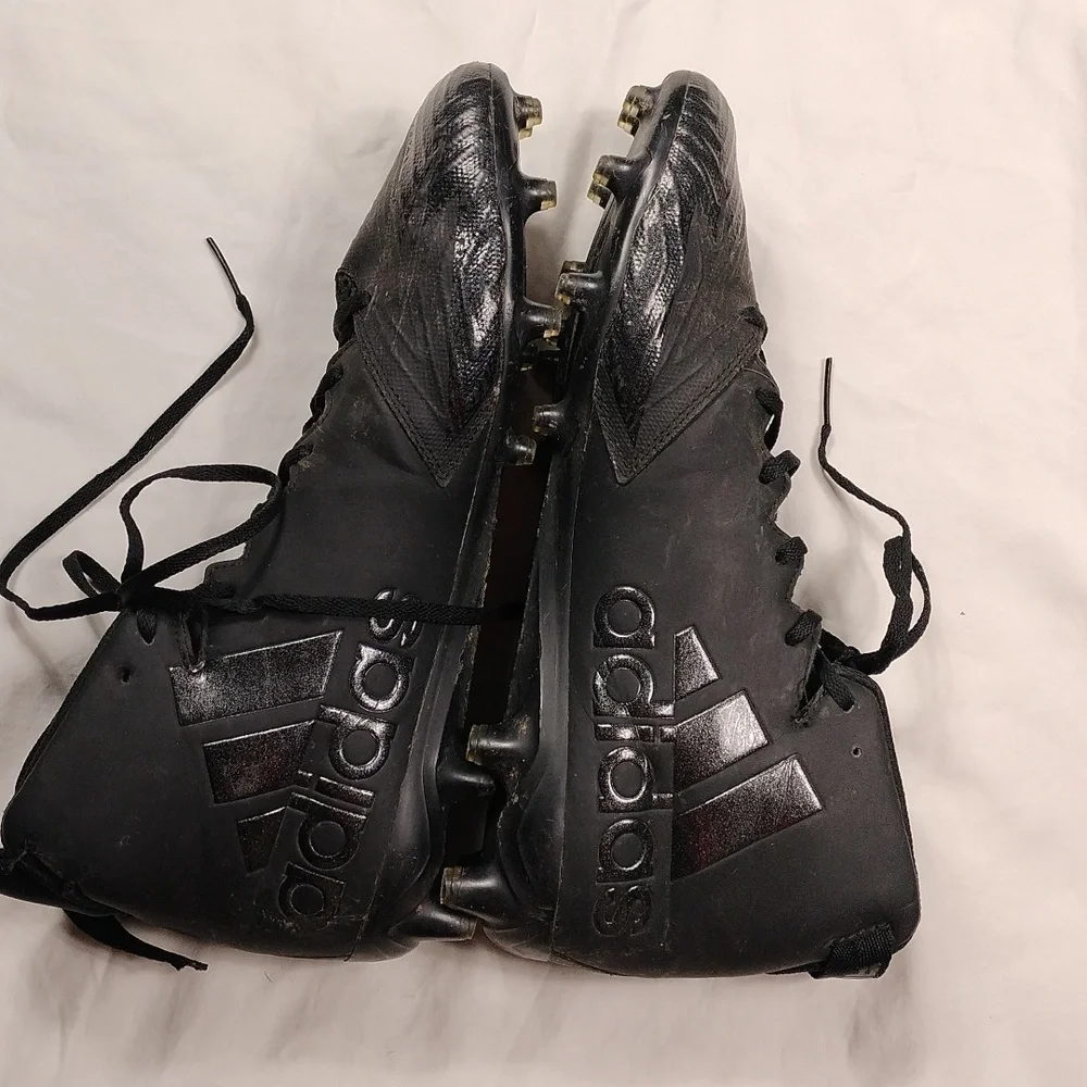 Adidas mens cleats size 13